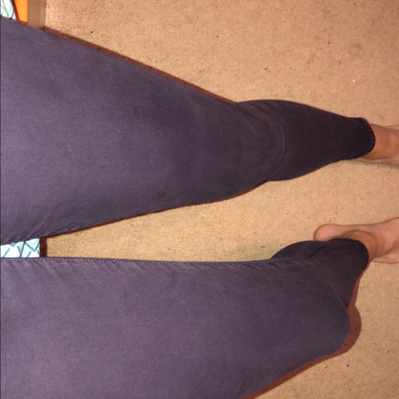 Dark faded purple American eagle - Picture 3 of 4